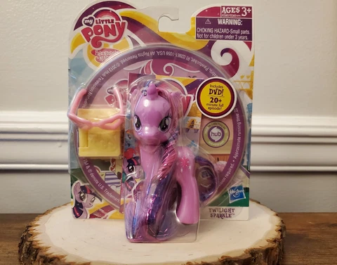 My Little Pony MLP Friendship is Magic TWILIGHT SPARKLE figure with DVD 2012 NIP Cover