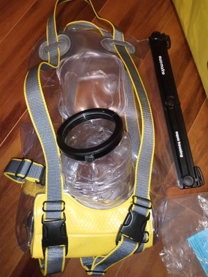 Carcasa cámara réflex digital submarina U-BXP Ewa Marine 155 pies excelente estado  Foto 1 de 4