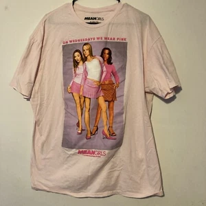 Mean Girls - "On Wednesday's We Wear Pink" - Camicia rosa manica corta taglia 2X - Foto 1 di 5