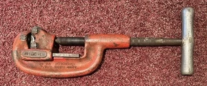 RIGID 2A Heavy Duty No. 1-2 Pipe Cutter Tool 1/8 in To 2” NICE CONDITION - Picture 1 of 5