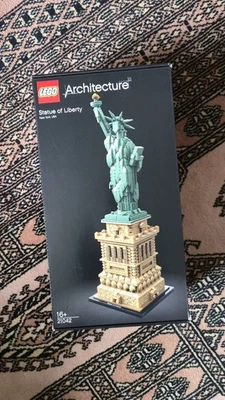 LEGO 21042 Architecture Statue of Liberty NEW SEALED - Image 1 of 2
