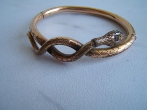 ANTIQUE CARVED SNAKE BRACELET GREEN RHINESTONE EYE - Picture 1 of 14