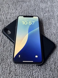 Apple iPhone XS Max - 64 Go - Argent **Désimlocké** (CA) **Lire description** - Photo 1 sur 9