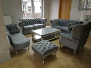 Sitzgarnitur Chesterfield: 3er 2er, Sessel, Hocker und Chaiselong - Picture 1 of 8