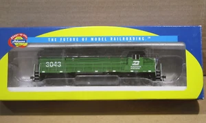 Athearn HO Burlington Northern 3043 Locomotive GP 40-2 #79671 - Picture 1 of 8