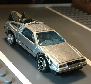 Hot Wheels 2011 Premiere TIME MACHINE DeLorean DMC-12 CUSTOM Riders Wheel Swap - Picture 1 of 13
