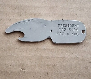 DE COLECCIÓN TODO METAL QUE PAGAS SPINNER ABRIDOR DE BOTELLAS PRESIDENTE TAP ROOM PAOLA KANSAS - Imagen 1 de 2
