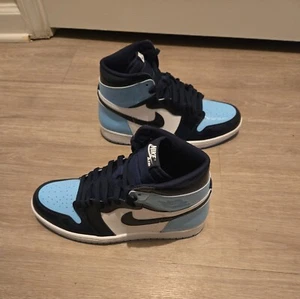 Size 11.5 - Air Jordan 1 Retro OG High Blue Chill W - Picture 1 of 9
