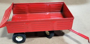 ERTL - Vintage Metal Wagon (8.15" x 4 9" x 3.9") - Picture 1 of 11