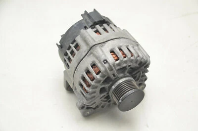 Alternador generador trifásico Audi Q5 FY 2.0 TDI Valeo 04L903027A Foto 1 de 3
