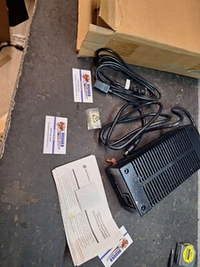 Motorola HPN4007C Biurko Top Radio Zasilacz NOWY - Zdjęcie 1 z 7