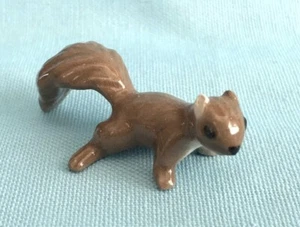 Hagen Renaker Squirrel Baby Dark Gray A-272 - Picture 1 of 3