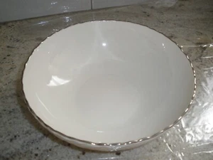 VINTAGE LENOX BOWL WHITE SILVER TRIM SCALLOPED OUTSIDE 9" DIAMETER 3" TALL - Picture 1 of 4