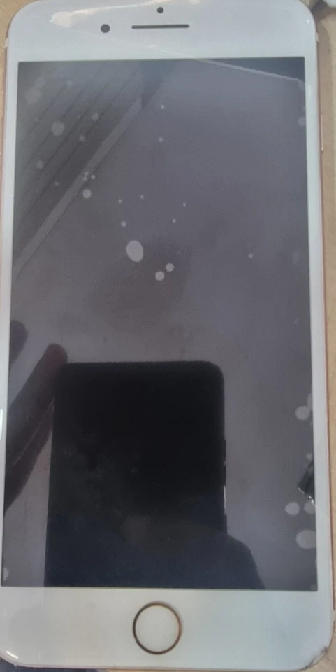 Apple iPhone 7 Plus - 128GB - Silver (Unlocked) A1784 (GSM) - Image 1 of 1