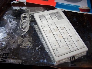 VINTAGE Compaq Computer Corporation Series 2697 Numeric Keypad Made in JAPAN - Picture 1 of 3