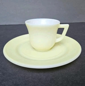 Vintage Hazel Atlas Little Hostess Tasse und Teller Pastell Gelb Kinder Teeservice - Bild 1 von 11