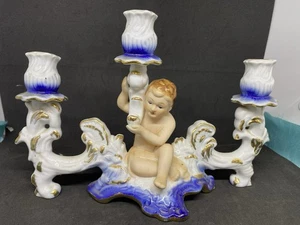 ARPO candelabro 3 candele barocco bianco blu cherubini Romania Vintage - Foto 1 di 9