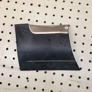 2004 2005 VW TOUAREG HO-74P LEFT DRIVER SIDE FENDER TRIM MOULDING OEM 7L6854959A - Picture 1 of 14
