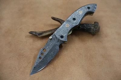 Custom Handmade Damascus Steel Pocket Underlock Folding Knife Camping Knife - Image 1 of 4