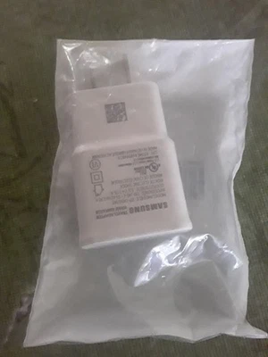 Samsung (5V/1.55A) Single USB Wall Charger / Travel Adapter - White (EP-TA50JWE) - Image 1 of 2