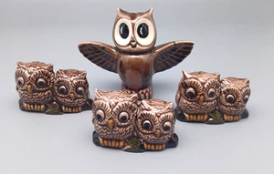 Gufi in miniatura con perline macramè dipinte a mano in ceramica - Foto 1 di 9