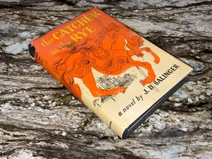 The Catcher in the Rye by J. D. Salinger - 1951 - BCE - Book Club Edition HC DJ - Imagen 1 de 11