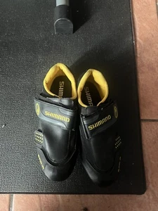 mens Shimano road cycling shoes Black and yellow size 7.5 - Picture 1 of 3