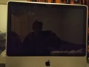 Apple iMac 21.5 inch All-in-One Desktop - MC309DA (May, 2011) - Picture 1 of 2
