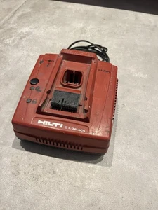 Hilti C 4/36-ACS Akku Ladegerät Ladestation Li-Ion Akkus für Akkuschrauber - Bild 1 von 2