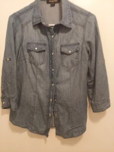 Fun&Fit Womens Denim Pearl Snap Western Shirt. Size Small. - Picture 1 of 10