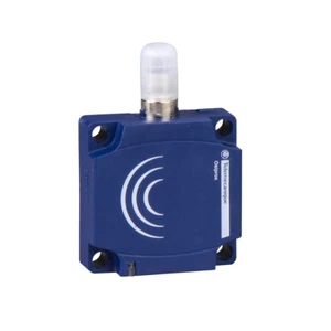 Schneider Electric Telemecanique Inductive Proximity Sensor XS7C1A1PBM8 NEW - Picture 1 of 6
