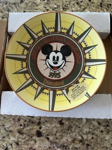DISNEYLAND OFFICIAL DISNEYANA CONVENTION PLATE 1995 LIMITED TO 1500 PIECES - Picture 1 of 2
