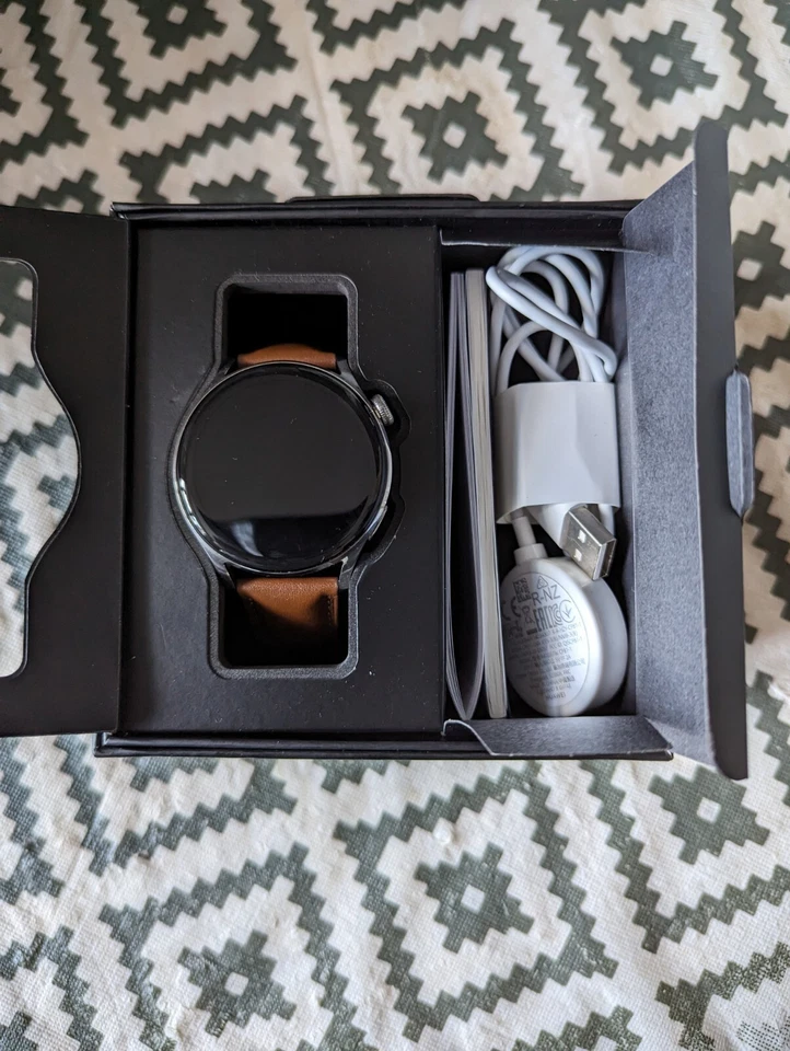 Huawei Watch 3 Classic - Stainless Steel & Leather Smart Watch - Image 1 of 3