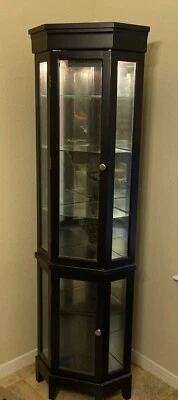 Accent Trend Sourcing Ltd. Top Lit, Black, 6 Tier Curio Cabinet. Corner Fit. - Image 1 of 4