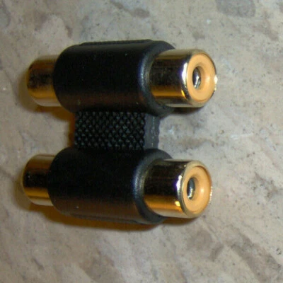 Dual RCA Jack Female to Dual RCA Jack Female Adapter Gold Plated MONOPRICE 7238 - Image 1 of 4