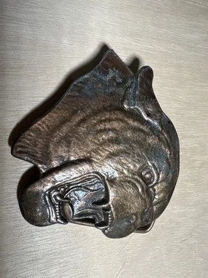 Hebilla de cinturón con cabeza de animal vintage de cobre/bronce - perro/oso - rústica hecha a mano Foto 1 de 2