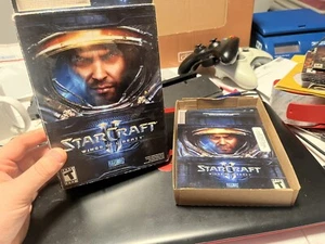 StarCraft II: Wings of Liberty PC sin llave de CD - Imagen 1 de 2