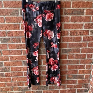 No boundaries juniors sz 2 1  (3X) stretch floral pull on flared Stretch Pants - Picture 1 of 7