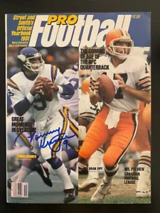 Tommy Kramer Hand Signed Street & Smith's Pro Football Magazine 1981 - Picture 1 of 3