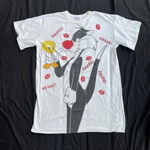 Vtg T Shirt Tweety Bird Unisex Tee Sylvester Cat Kisses 90s Warner Bros Size L - Picture 1 of 13