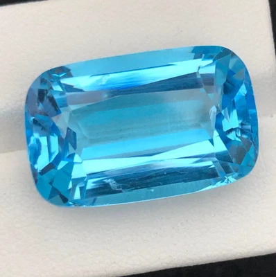 Piedras preciosas sueltas de topacio suizo natural de 43,45 quilates de Brasil Foto 1 de 4