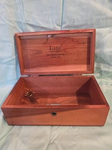 Cedar Lane Chest small - Picture 1 of 4