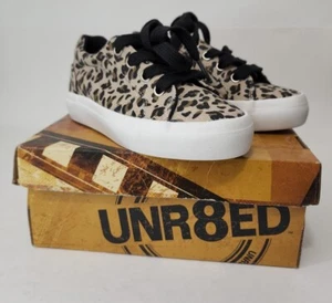 Nuevas Tenis Aria UNR8ED para niñas con estampado de guepardo talla 9M con cordones - Imagen 1 de 7