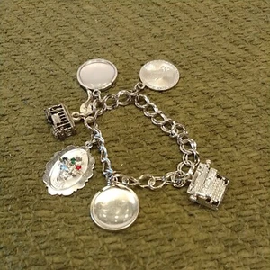 Vintage 1950’s Typewriter Trolley Silver Tone 6” Charm Bracelet - Picture 1 of 10