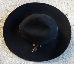 SEAFOLLY black hat..100% wool..one size, adjustable band - Picture 1 of 10