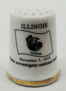 VINTAGE ~ Illinois Souvenir Ceramic Thimble w/Graphic Flag/Flower/Bird/Motto - Picture 1 of 9