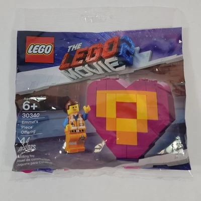 The LEGO Movie 2 30340 Emmet's 'Piece' Offering Heart Polybag Set 44 Pieces - Image 1 of 4