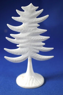 O/S - Plasticville - #CT-6 White Evergreen Tree - Excellent Condition - Image 1 of 4