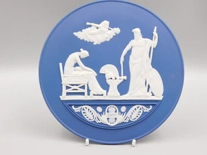WEDGWOOD COBALT BLUE 2009 JASPERWARE 7 1/4" PLAQUE. - Picture 1 of 2