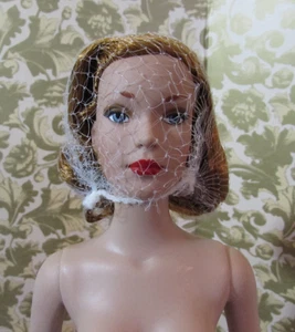 Tyler Tonner "Longchamp Fleuri" Nude 16" Vinyl Doll NUR NEUWERTIG Theatre De La Mode - Bild 1 von 9